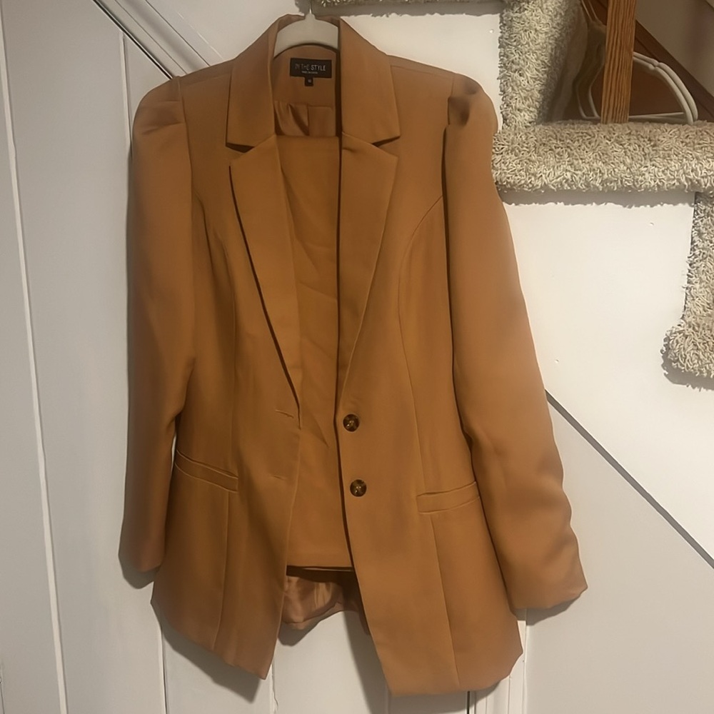 In The Style 2-Piece Suit Blazer & High Waist Pants Camel Color Size 6 XS - Picture 2 of 14